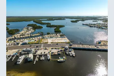 18850 San Carlos Blvd, Fort Myers Beach, FL 33931 - Photo 4