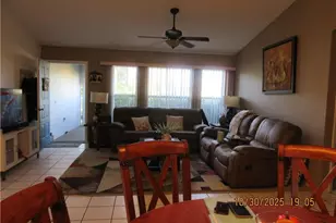 306 SE 2nd St, Cape Coral, FL 33990 - Photo 8