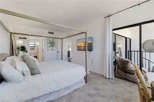 801 River Point Dr, Naples, FL 34102 - Photo 16