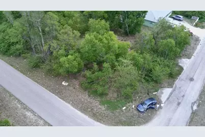 5150 28th St SW, Lehigh Acres, FL 33973 - Photo 2