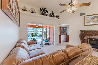 212 SE 30th Ter, Cape Coral, FL 33904 - Photo 4