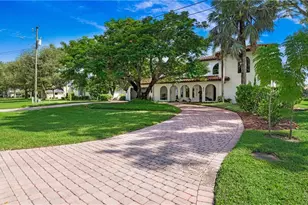 3812 Hidden Acres Cir S, North Fort Myers, FL 33903 - Photo 2