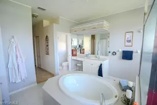 2214 SE 19th Pl, Cape Coral, FL 33990 - Photo 10
