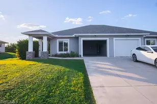 390 Pennfield Ave, Lehigh Acres, FL 33974 - Photo 2