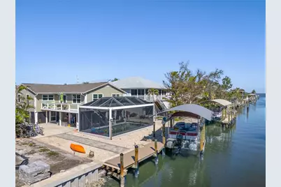 140 Curlew St, Fort Myers Beach, FL 33931 - Photo 4