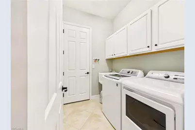 28100 Edenderry Ct, Bonita Springs, FL 34135 - Photo 24