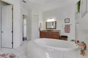 2805 SW 45th St, Cape Coral, FL 33914 - Photo 28