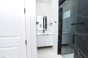 903 NE 23rd St, Cape Coral, FL 33909 - Photo 26