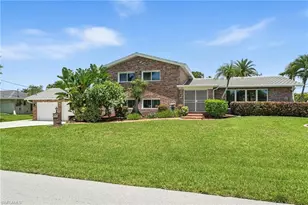 5219 SW 2nd Pl, Cape Coral, FL 33914 - Photo 2