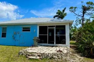 3775 Papaya St, Saint James City, FL 33956 - Photo 12