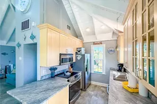 210 White Pelican Dr, Upper Captiva, FL 33924 - Photo 22