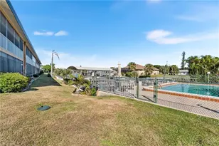 4543 SE 6th Pl, Cape Coral, FL 33904 - Photo 32