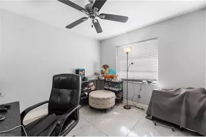 130 SE 29th Ter, Cape Coral, FL 33904 - Photo 20