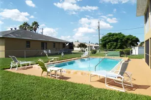 706 SE 13th Ct, Cape Coral, FL 33990 - Photo 36