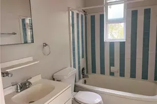 301 24th Ave N, Saint Petersburg, FL 33704 - Photo 6