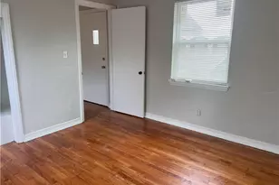 301 24th Ave N, Saint Petersburg, FL 33704 - Photo 8