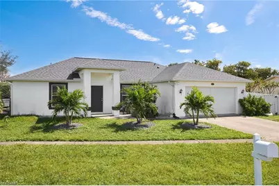 1082 Ridgeway Dr, North Fort Myers, FL 33903 - Photo 2