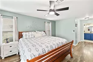 309 NE 30th Terrace, Cape Coral, FL 33909 - Photo 18