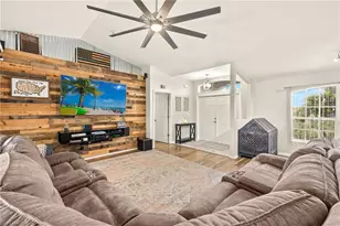 309 NE 30th Terrace, Cape Coral, FL 33909 - Photo 4