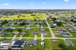 309 NE 30th Terrace, Cape Coral, FL 33909 - Photo 30