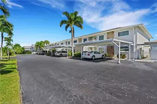 3943 SE 11th Pl, Cape Coral, FL 33904 - Photo 2