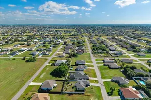 2737 NE 2nd Pl, Cape Coral, FL 33909 - Photo 28