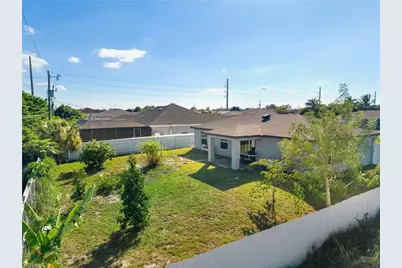 2737 NE 2nd Pl, Cape Coral, FL 33909 - Photo 34