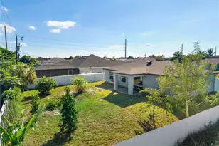 2737 NE 2nd Pl, Cape Coral, FL 33909 - Photo 34
