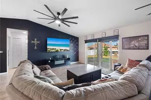 2737 NE 2nd Pl, Cape Coral, FL 33909 - Photo 6