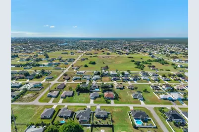 2737 NE 2nd Pl, Cape Coral, FL 33909 - Photo 24