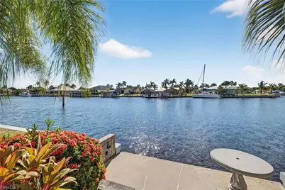 330 Tudor Dr #110, Cape Coral, FL 33904 - Photo 24