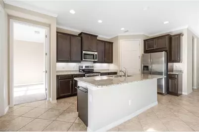 2899 Sunset Pointe Cir, Cape Coral, FL 33914 - Photo 8