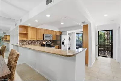 126 Pinebrook Dr, Fort Myers, FL 33907 - Photo 2