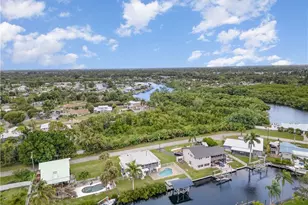 453 Seaworthy Rd, North Fort Myers, FL 33903 - Photo 32