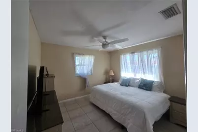 629 NE 15th Ct, Cape Coral, FL 33909 - Photo 18