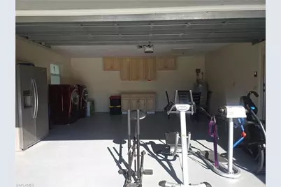 629 NE 15th Ct, Cape Coral, FL 33909 - Photo 20