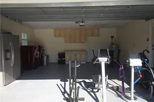 629 NE 15th Ct, Cape Coral, FL 33909 - Photo 20