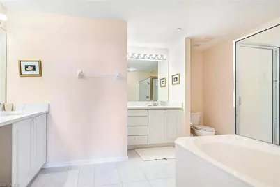 14815 Laguna Dr #702, Fort Myers, FL 33908 - Photo 20