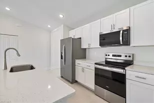 105 NW 14th St, Cape Coral, FL 33993 - Photo 10