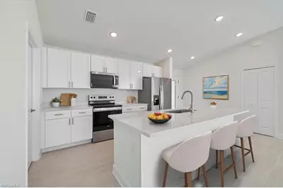 1726 NW 17th St, Cape Coral, FL 33993 - Photo 2