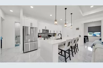 1215 NE 12th Pl, Cape Coral, FL 33909 - Photo 6