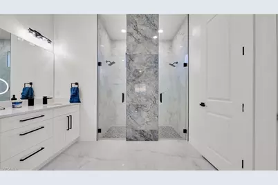 1215 NE 12th Pl, Cape Coral, FL 33909 - Photo 18