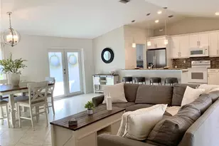 223 SW 31st St, Cape Coral, FL 33914 - Photo 10