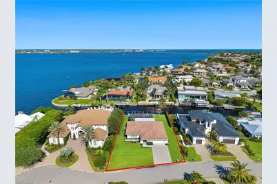 775 Cal Cove Dr, Fort Myers, FL 33919 - Photo 2