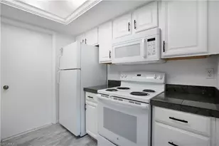 931/933 SE 23rd Pl, Cape Coral, FL 33990 - Photo 28