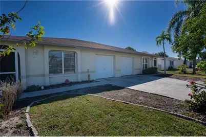 931/933 SE 23rd Pl, Cape Coral, FL 33990 - Photo 2