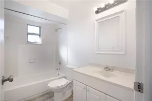 931/933 SE 23rd Pl, Cape Coral, FL 33990 - Photo 32