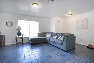 931/933 SE 23rd Pl, Cape Coral, FL 33990 - Photo 4