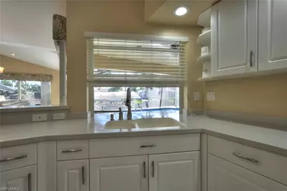 5329 SW 8th Ct, Cape Coral, FL 33914 - Photo 10