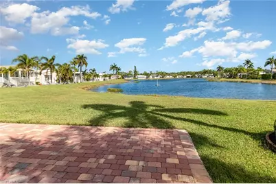 3048 Crystal Lake Dr, Naples, FL 34120 - Photo 2